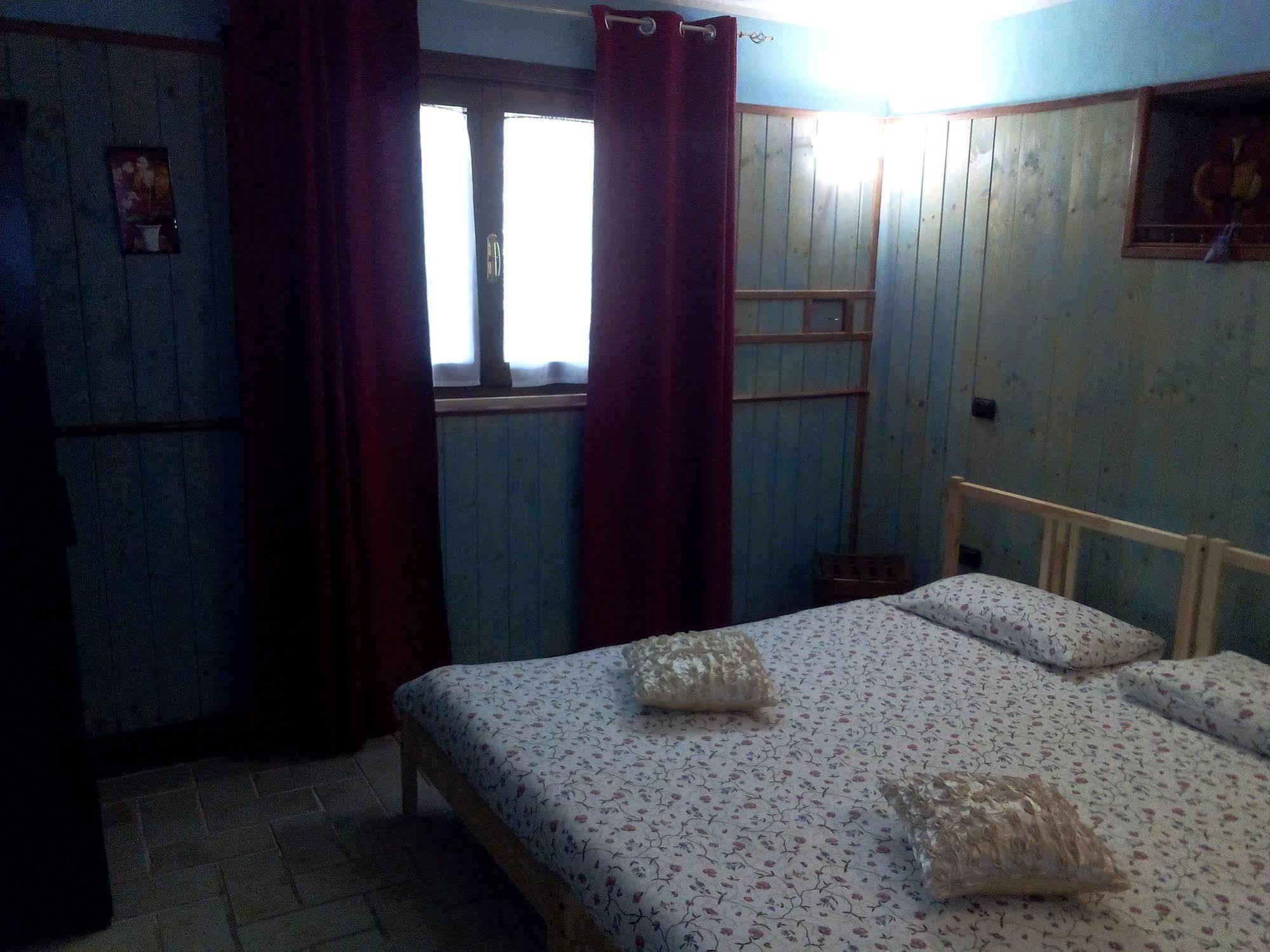 La Grotta Bed And Breakfast Castel Giorgio Exterior photo